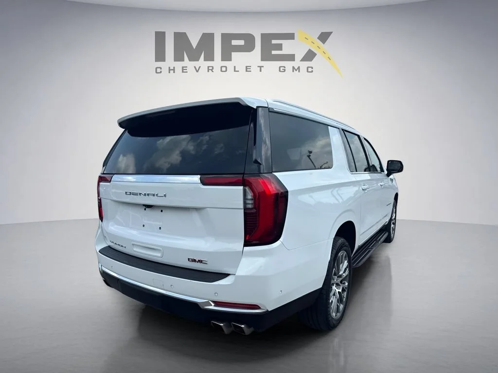Used 2025 Summit White GMC Denali image 5