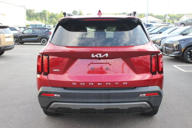 Used 2022 Red Kia S image 30