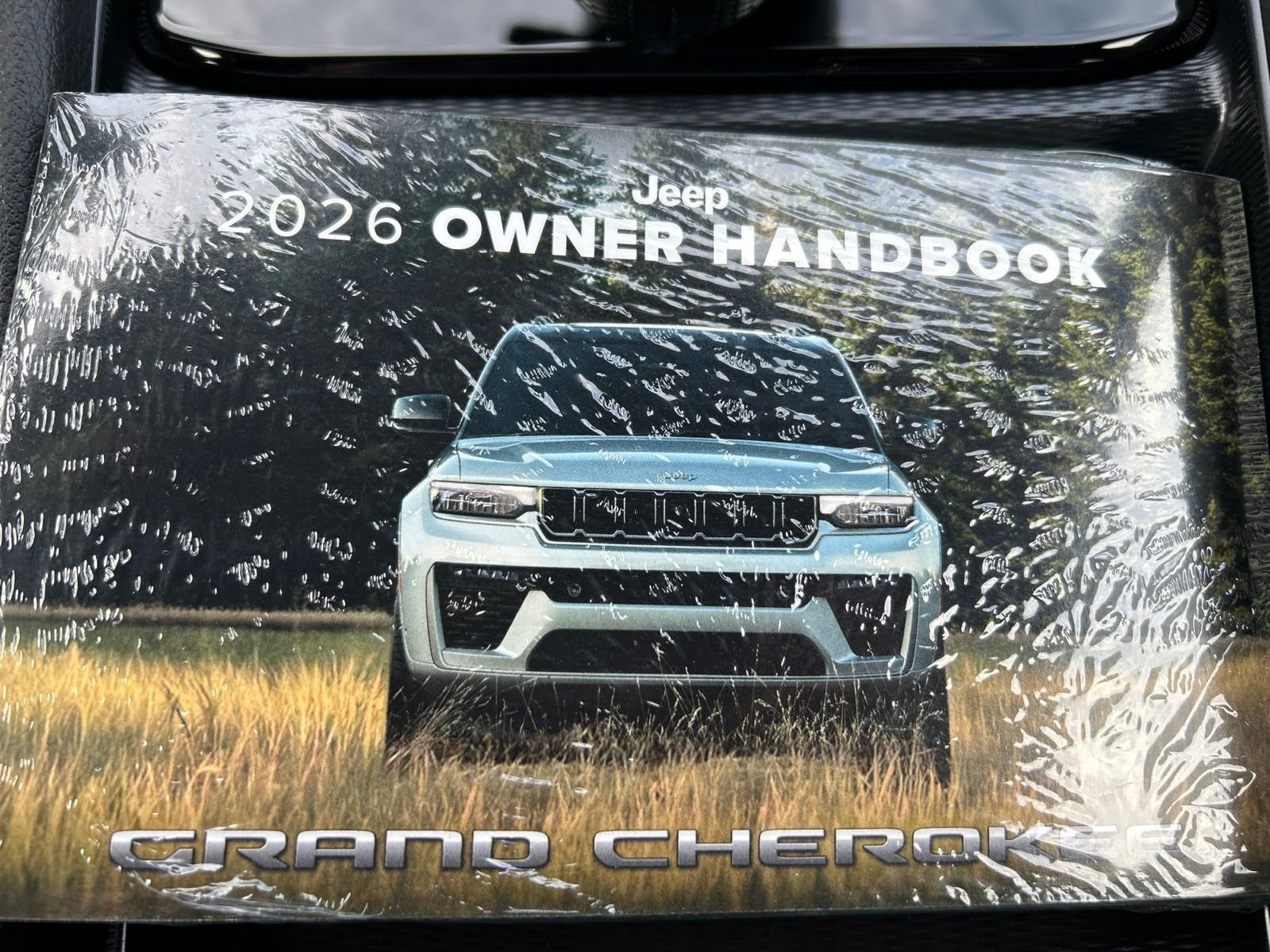 New 2026 Baltic Gray Metallic Clear-Coat Exterior Paint Jeep Limited image 19
