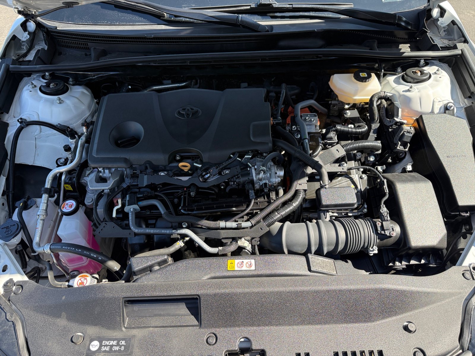 Used 2025 Ice Toyota LE image 20