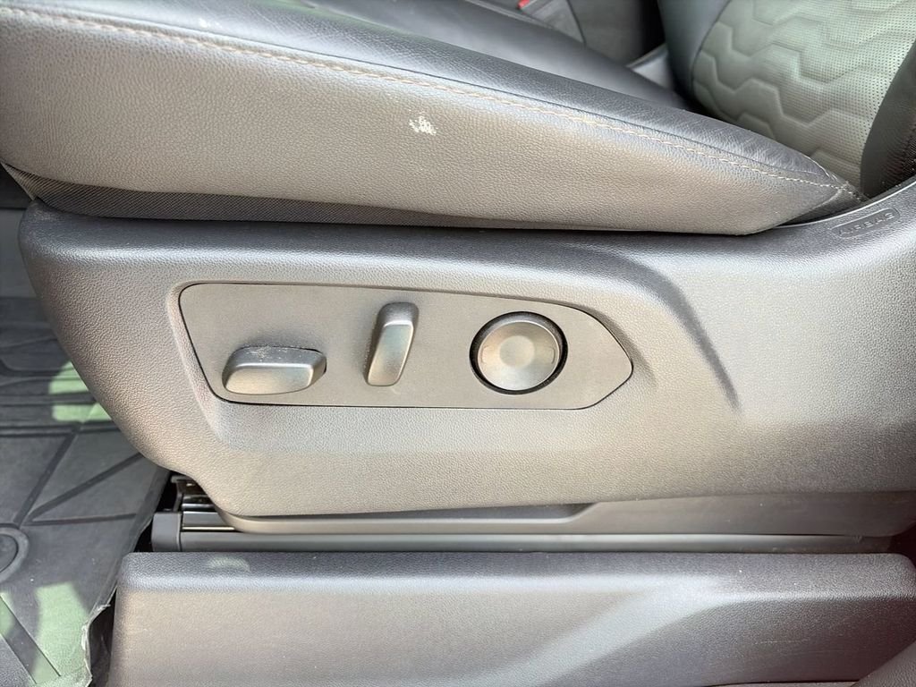 Used 2025 Red Chevrolet ZR2 image 16