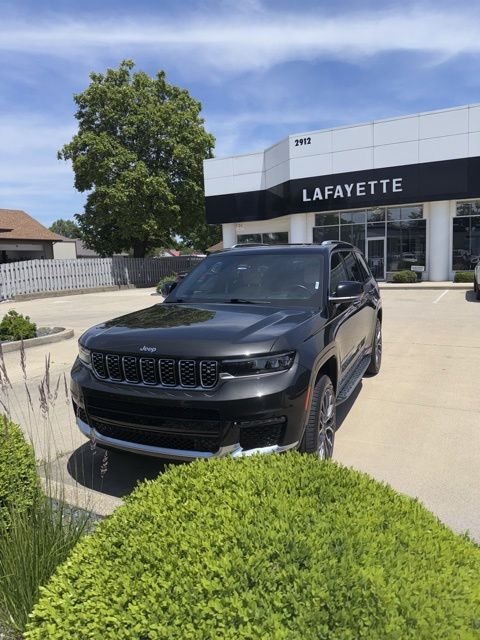 2022 Jeep Grand Cherokee L Summit Reserve 4x4's photo