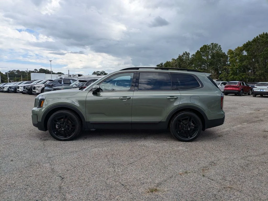 Used 2025 Jungle Green Kia SX X-Line image 7