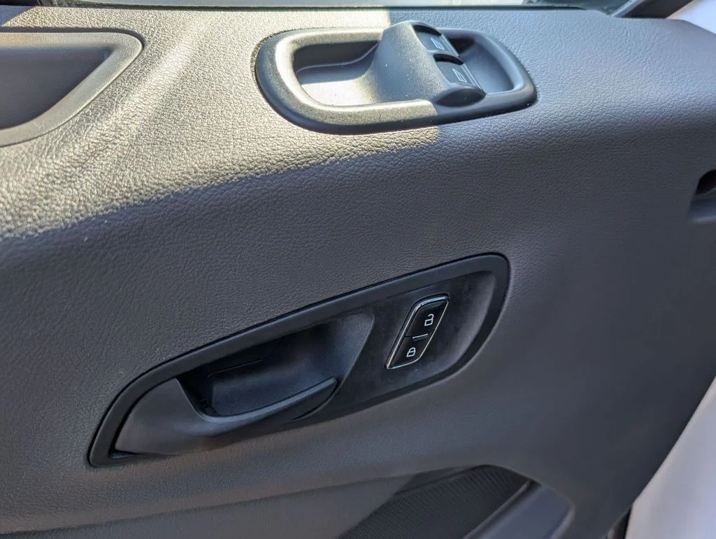 Used 2022 White Ford XLT image 26