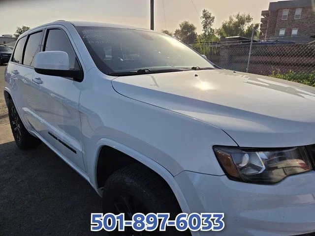 Used 2020 White Jeep Altitude image 3