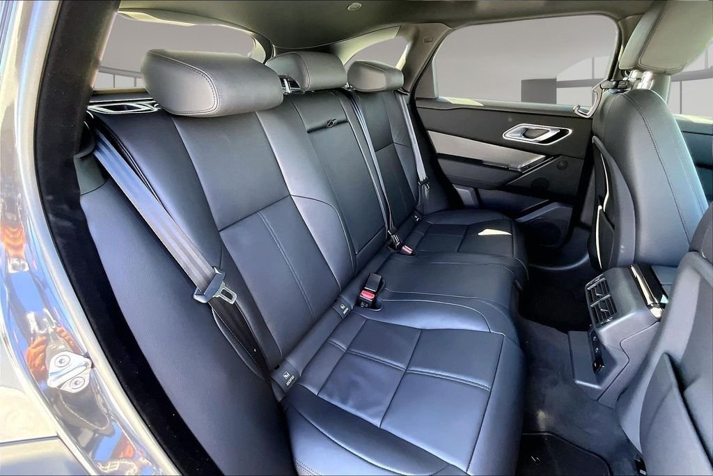 New 2026 CARPATHIAN GREY Land Rover S image 10