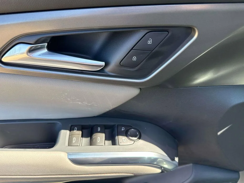 New 2026 Sterling Gray Metallic Chevrolet LT image 31