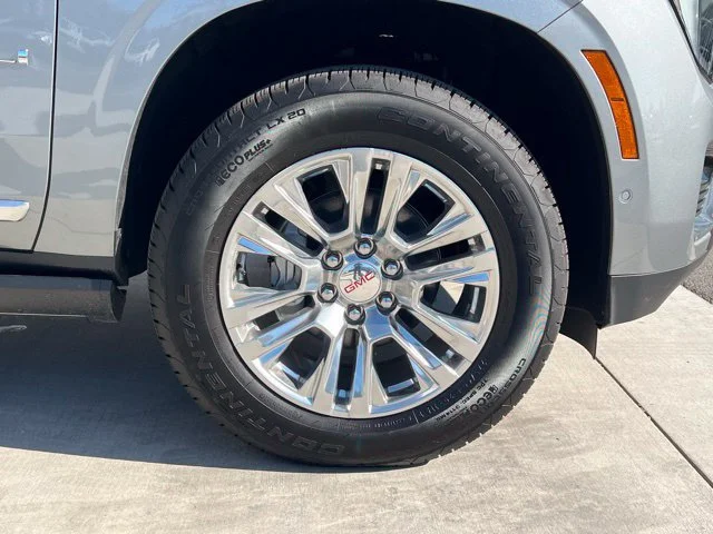 2026 GMC Yukon XL Denali - Photo 9