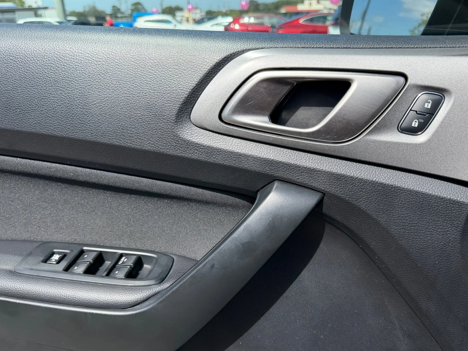 Used 2020 Lightning Blue Metallic Ford XLT image 11