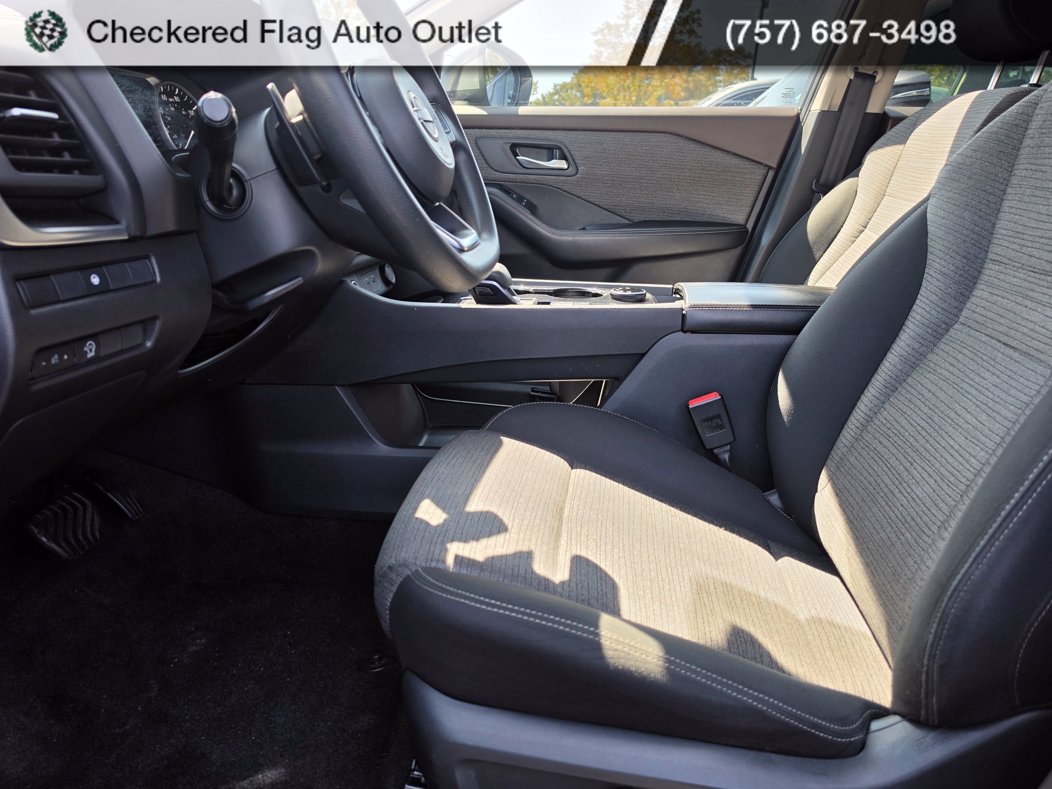 Used 2023 Gun Metallic Nissan SV image 8