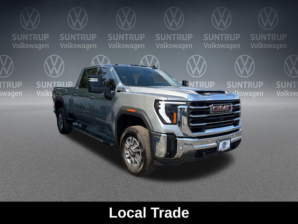 Used 2025 Silver GMC SLE image 9