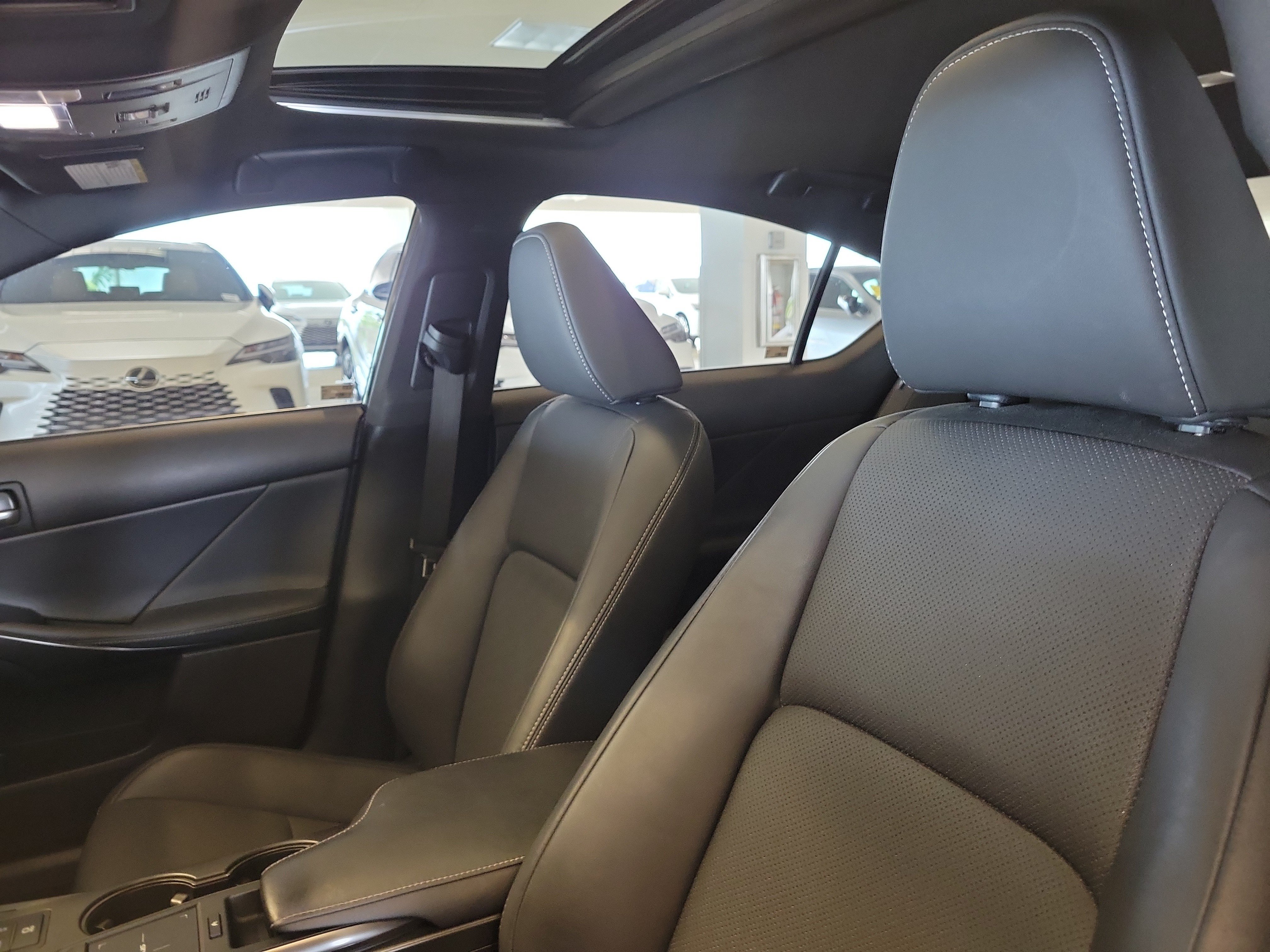 Used 2023 Caviar Lexus 300 image 21