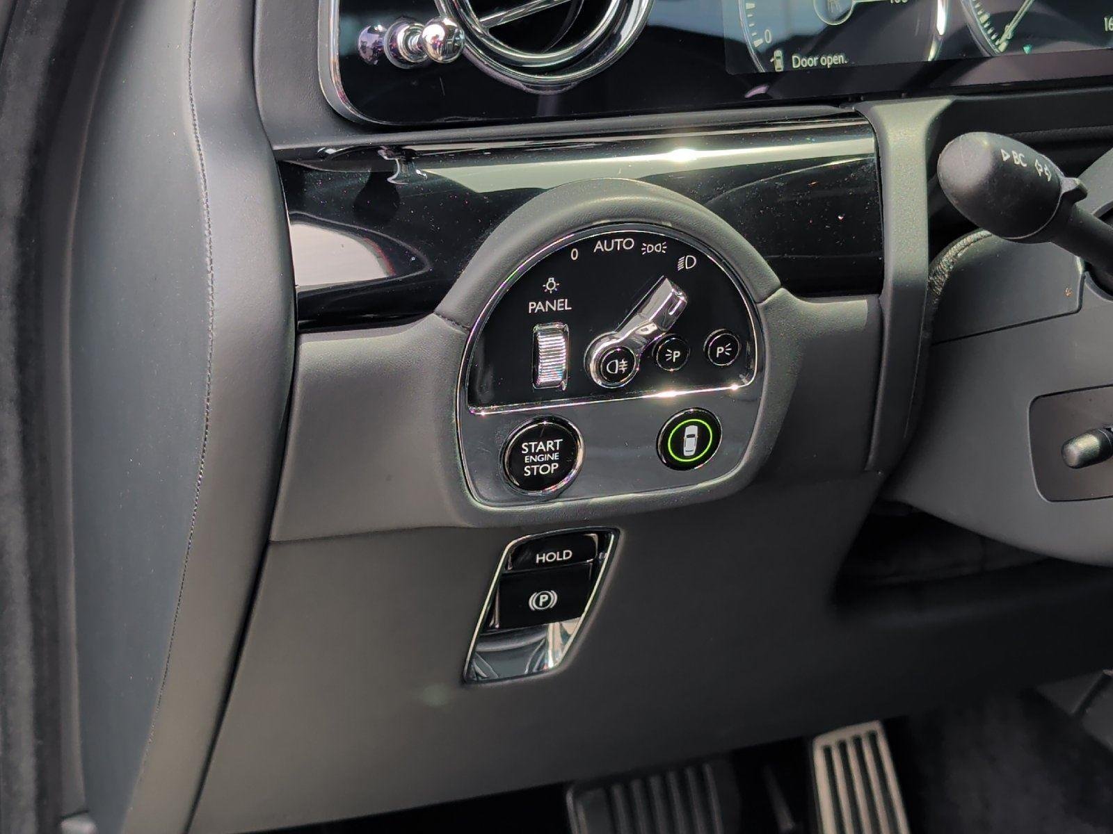 Used 2021 Black Diamond Rolls-Royce BASE image 17