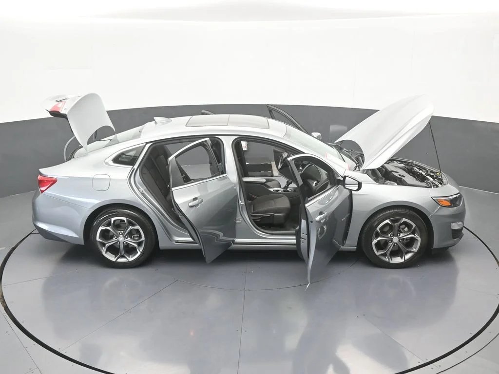 Used 2024 Sterling Gray Metallic Chevrolet LT image 65
