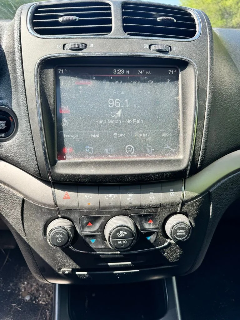 Used 2020 Gray Dodge Crossroad image 10