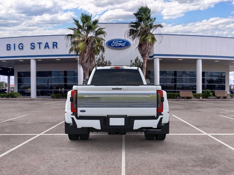 New 2026 Star White Metallic Tri-Coat Ford Platinum image 5