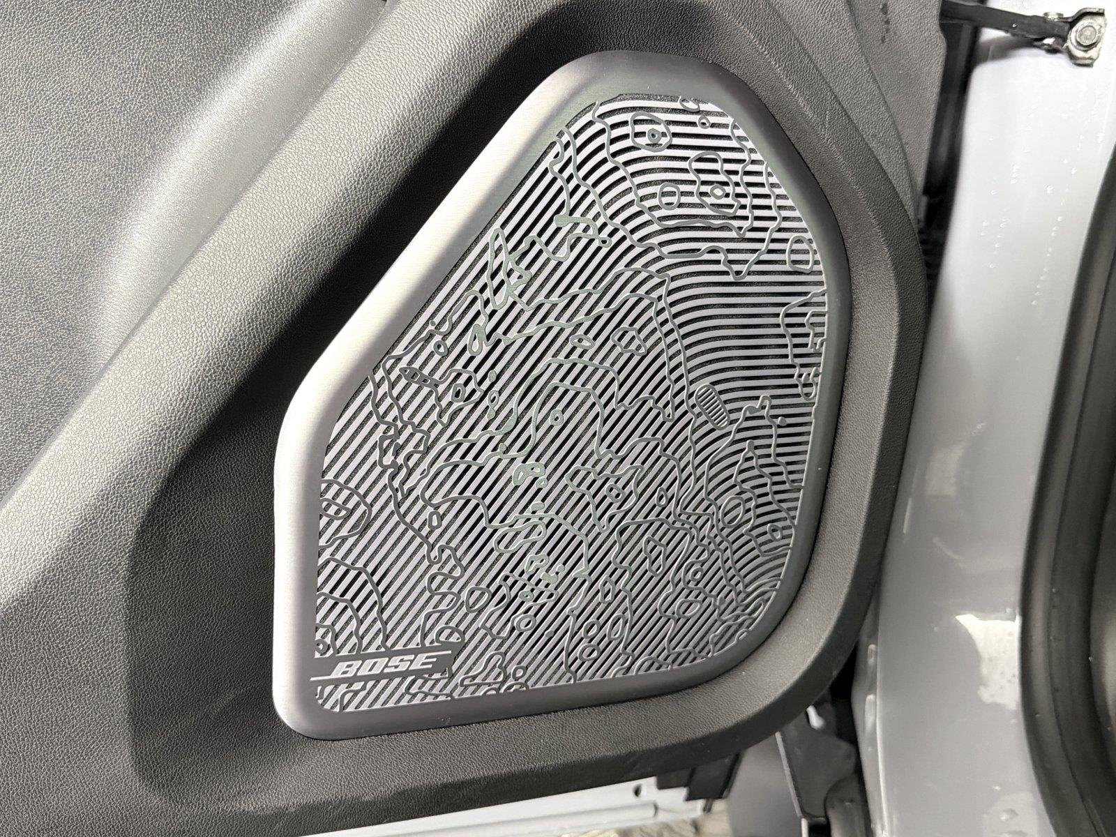 Used 2025 Meteorite Metallic (Grey) GMC 2X image 23