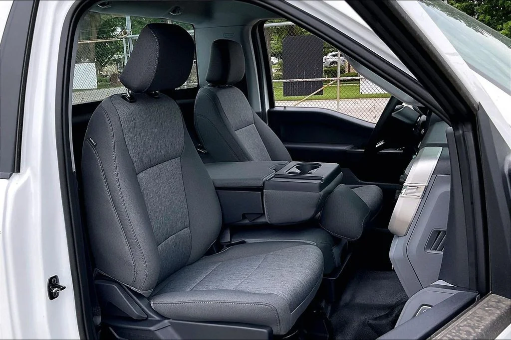 New 2026 Oxford White Ford F-250® XL image 6
