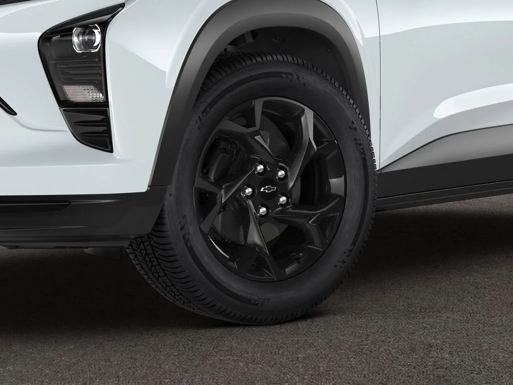 New 2026 Summit White Chevrolet LT image 4