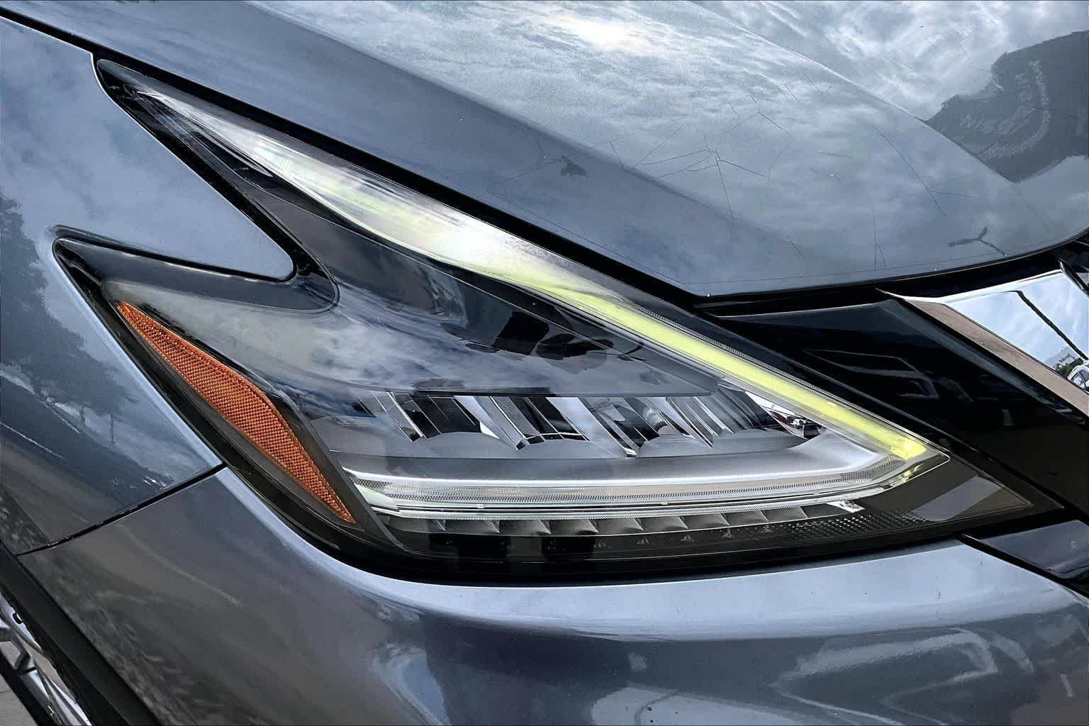 Used 2020 Gun Metallic Nissan SL image 28