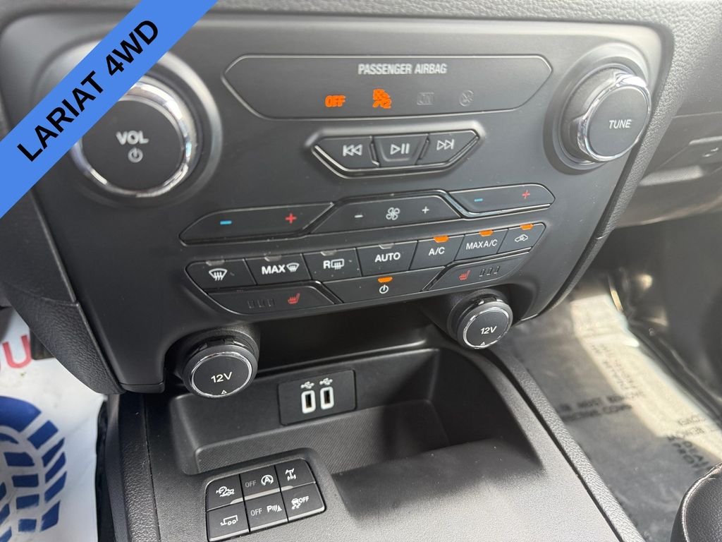 Used 2019 White Ford Lariat image 21