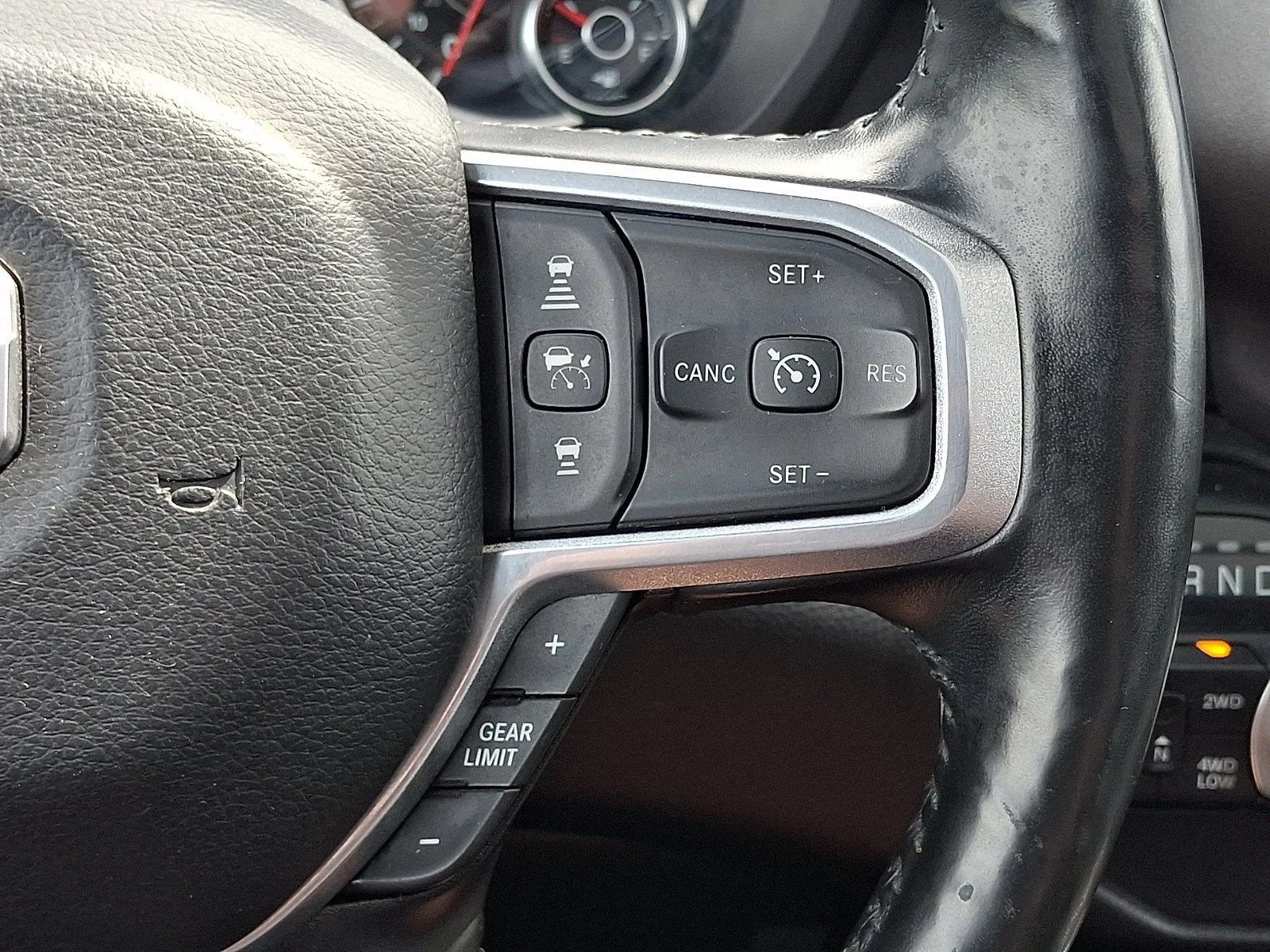 Used 2021 Diamond Black Crystal Pearlcoat Ram Laramie image 24