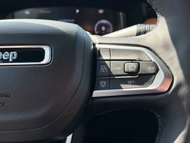Used 2024 None Jeep Limited image 36