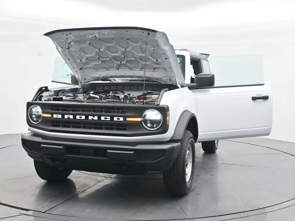 New 2026 Oxford White Ford Base image 44