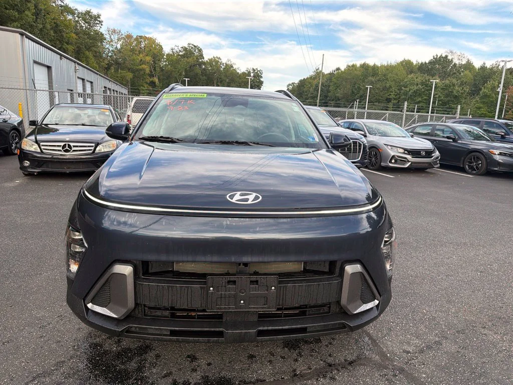 2024 Hyundai Kona SEL SUV Slide