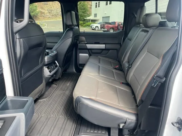 Used 2025 Oxford White Ford LARIAT image 16