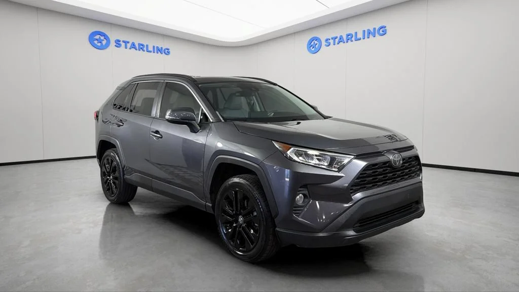 2020 Toyota RAV4 XLE Premium - Photo 14