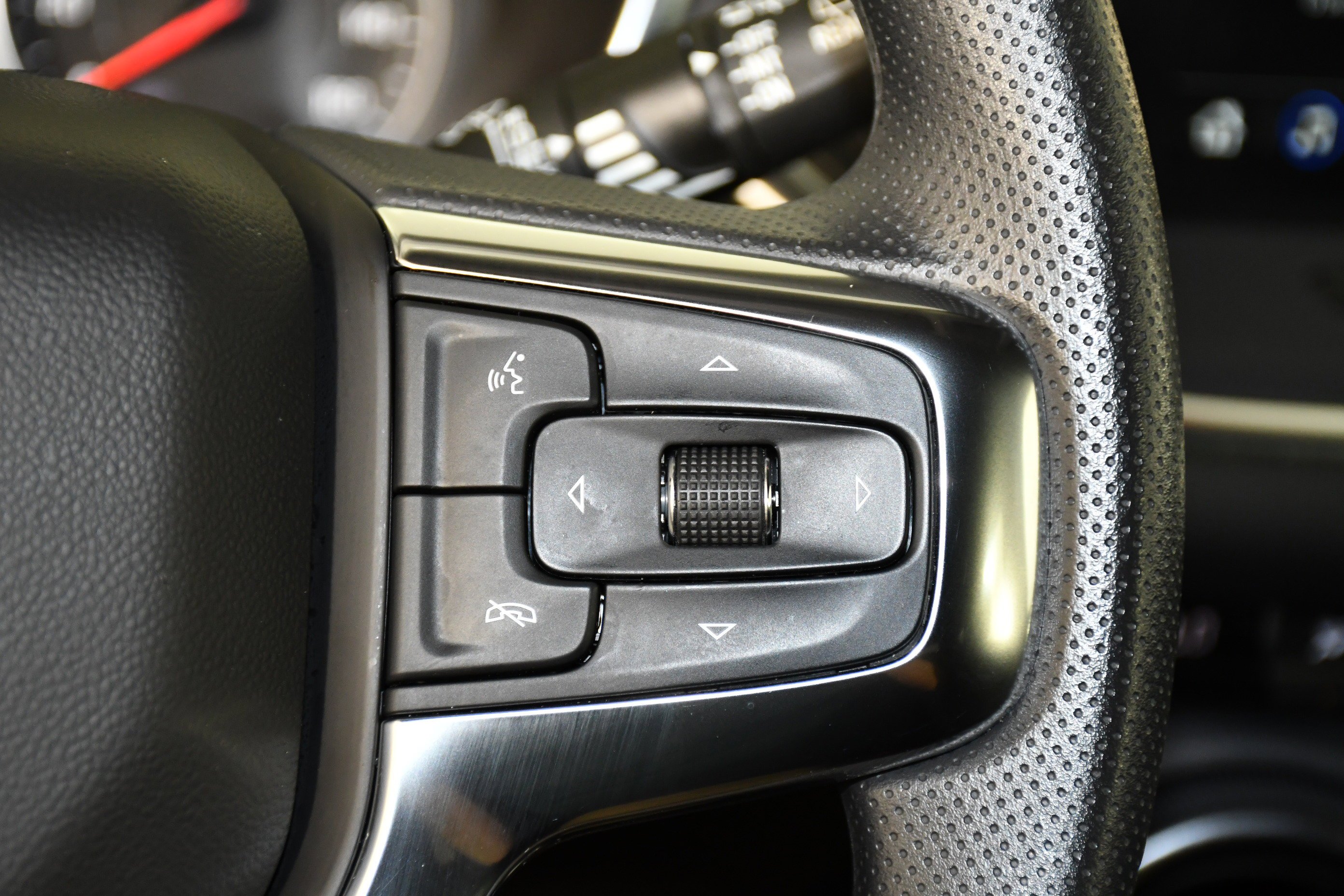 Used 2025 Black Chevrolet LT image 21