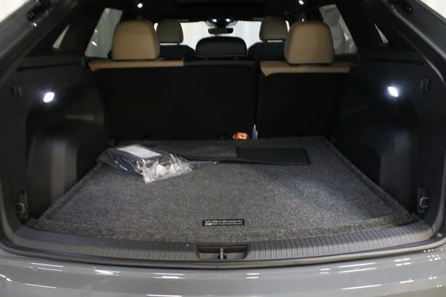 New 2026 Gray Volkswagen 2.0T SE w/Technology image 31