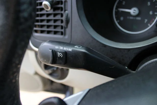 Used 2011 Black Saab Turbo4 image 4