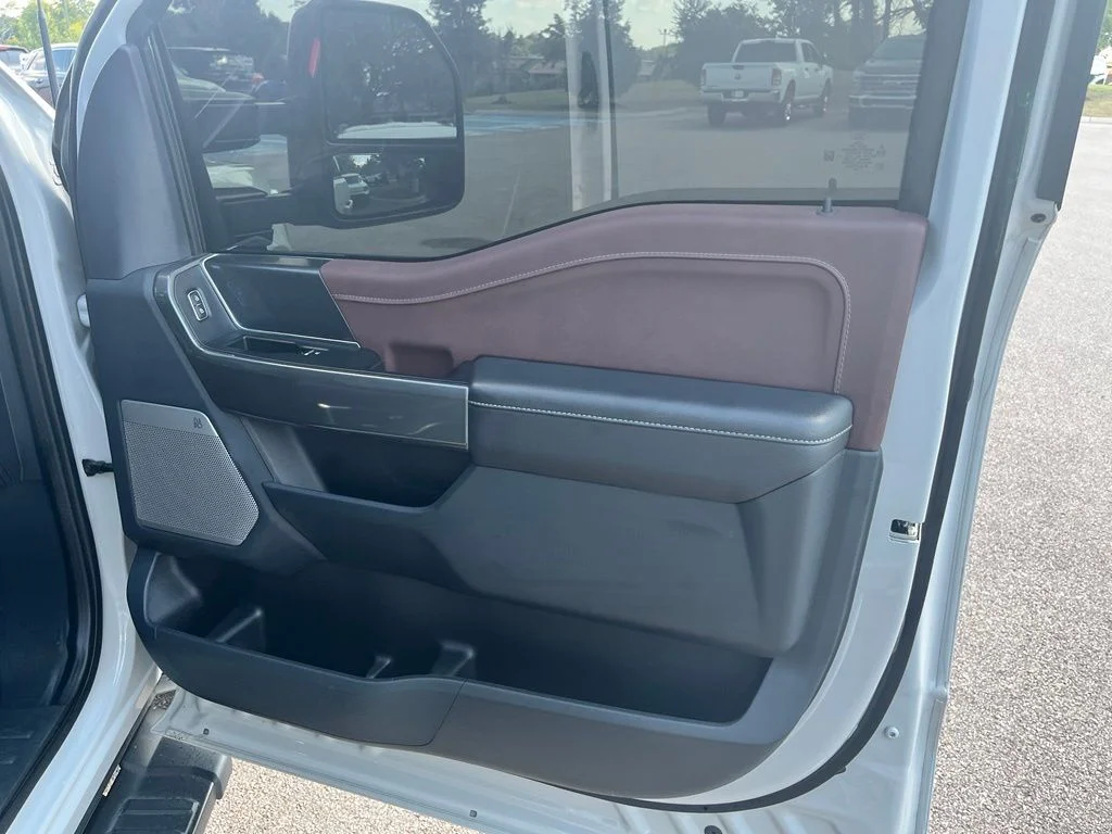 Used 2023 White Ford Lariat image 11
