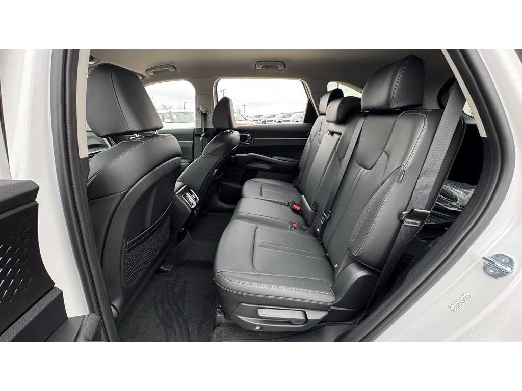 New 2026 Glacial White Pearl Kia S image 25