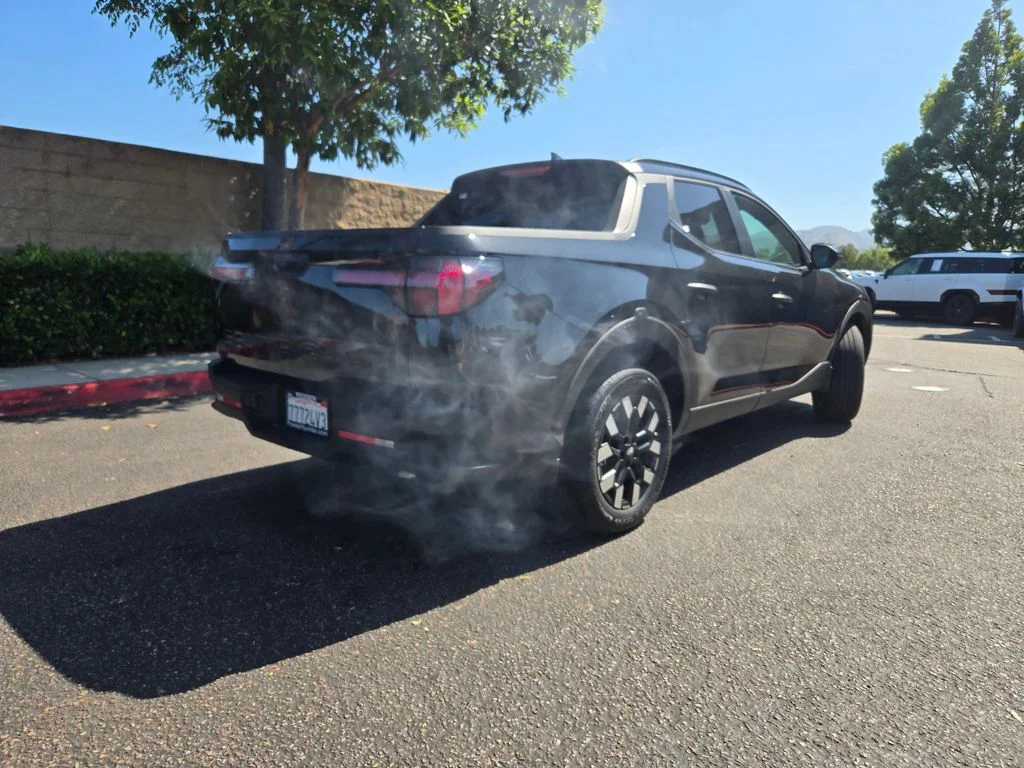 Used 2025 Black Hyundai SEL image 7