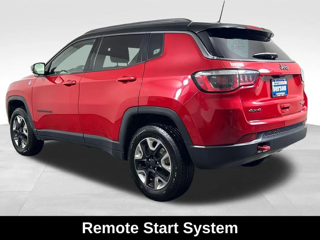 Used 2018 Redline Pearlcoat Jeep Trailhawk image 9