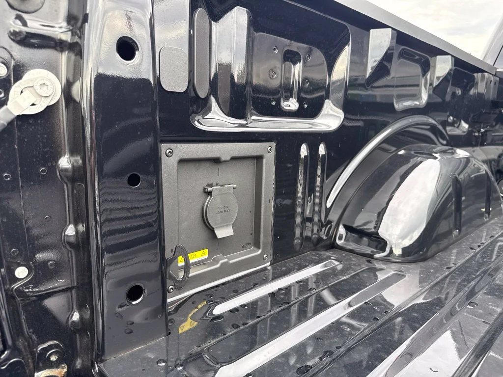 New 2026 Agate Black Metallic Ford XLT image 48