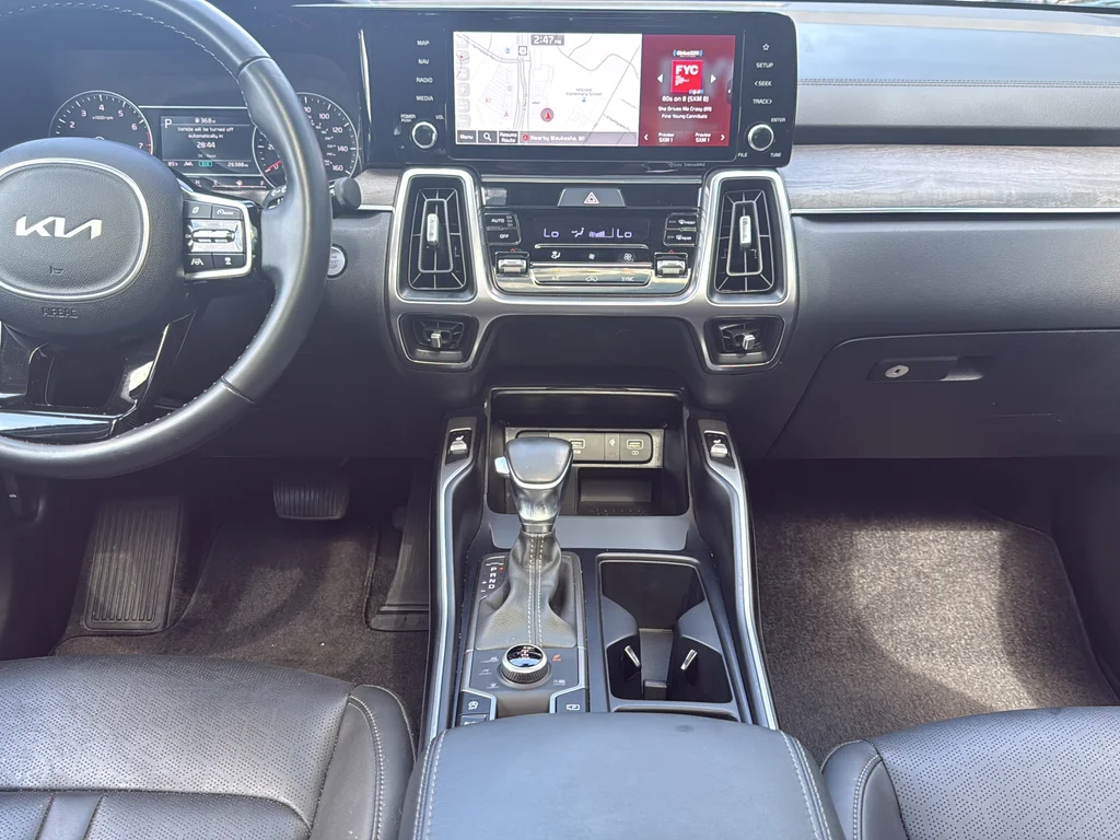 Used 2023 White Kia X-Line EX image 20