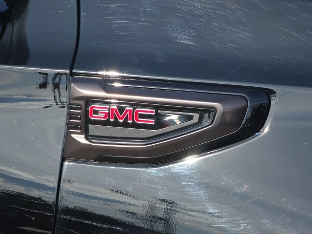 Used 2025 Onyx Black GMC AT4 Ultimate image 14