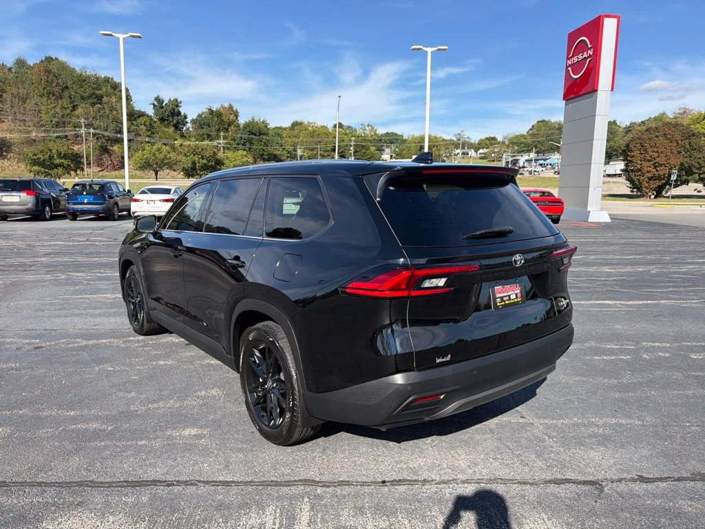 Used 2024 Midnight Black Metal Toyota XLE image 6