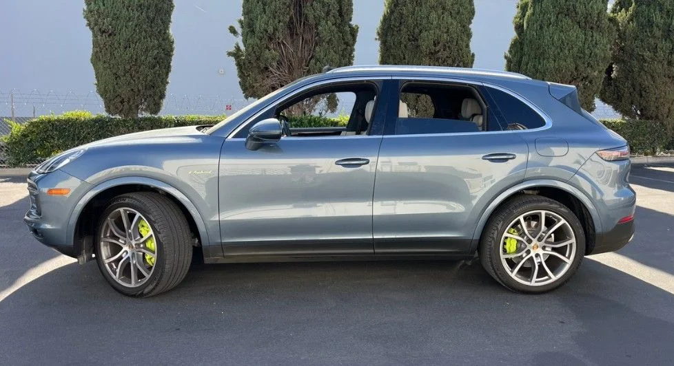 Used 2019 Gray Porsche Base image 4
