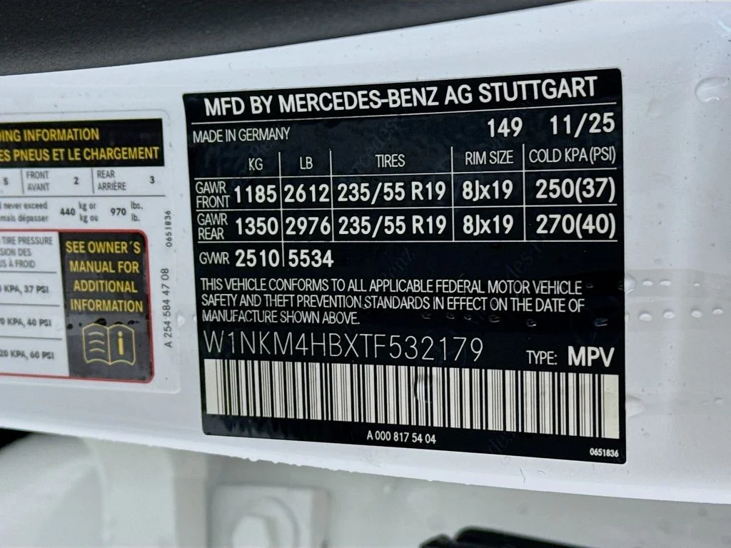 New 2026 Polar White Mercedes-Benz GLC 300 image 31