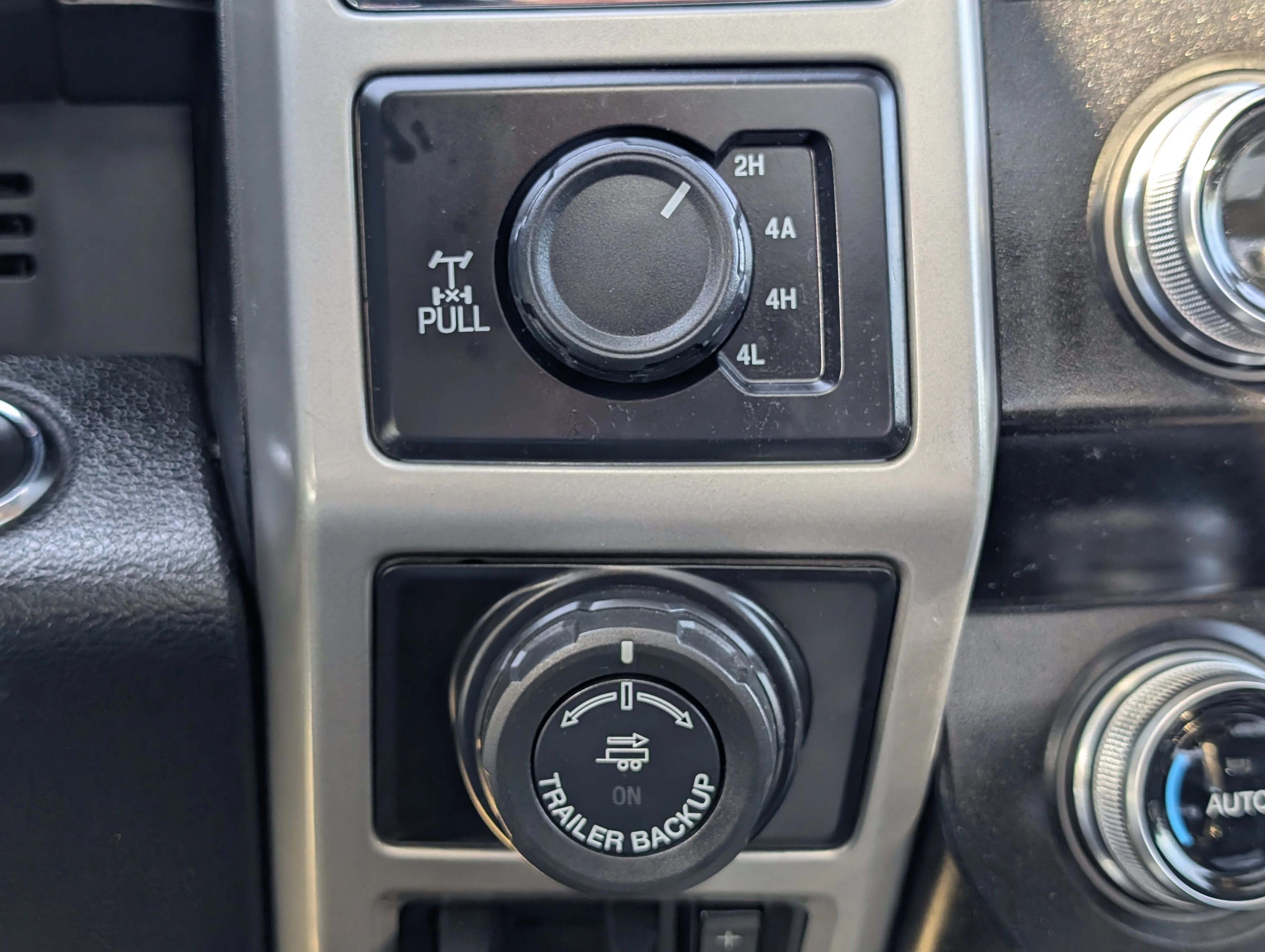 Used 2019 Magnetic Ford XL 4WD SuperCrew 5.5