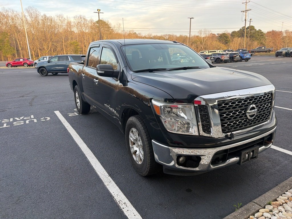 2018 Nissan Titan SV