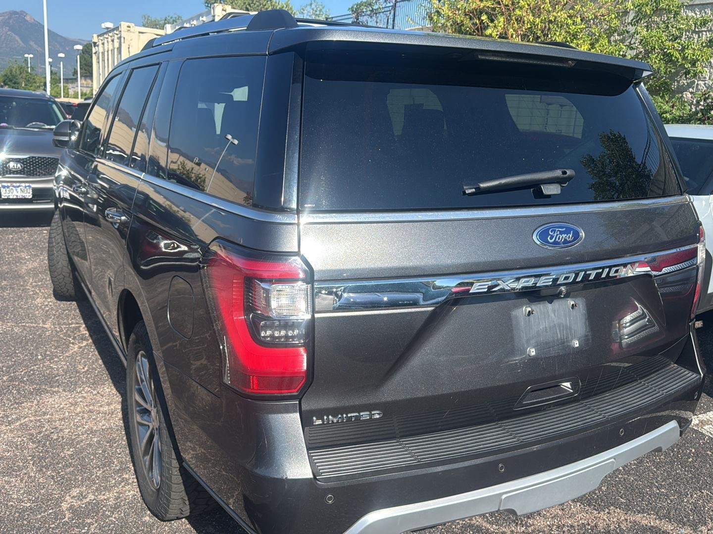 Used 2018 Magnetic Ford Limited image 6