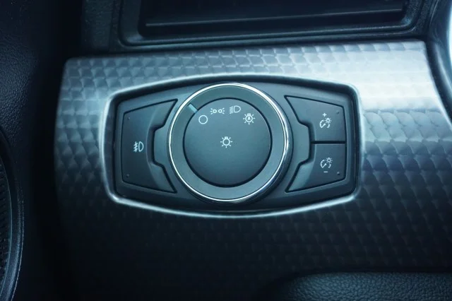 Used 2022 BLUE Ford GT image 23