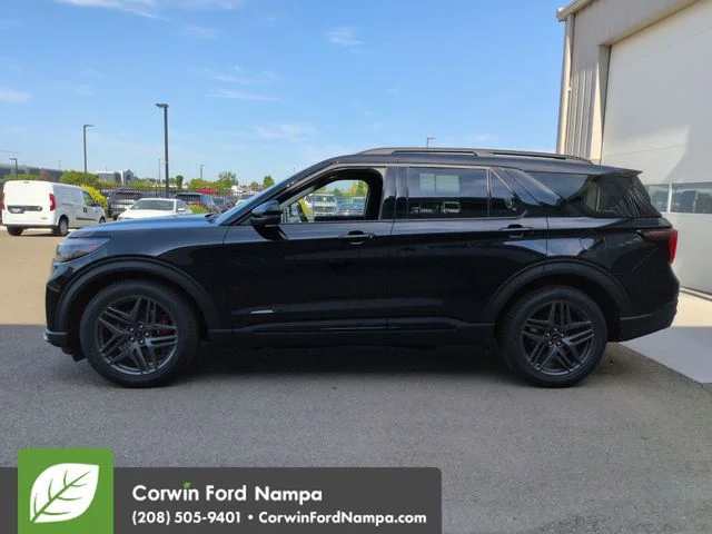 New 2026 Agate Black Metallic Ford ST image 6
