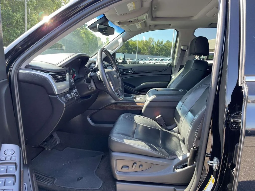 Used 2017 Black Chevrolet LT image 25